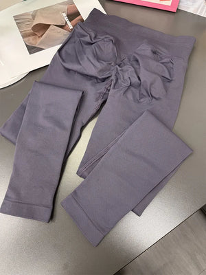 Mid-Waist Seamless Yoga Leggings with Nine-Point Butt Lift